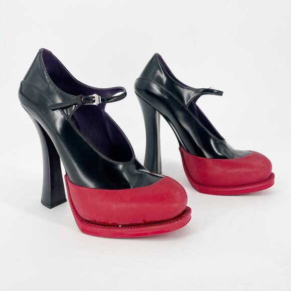 Iconic Runway 2012 Prada Black & Red Rubber Cap Toe Mary Jane Heel size IT 40 - Picture 2 of 14